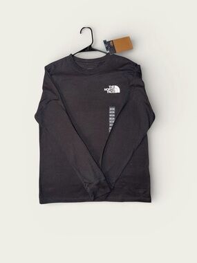 The North Face Black Long-Sleeve Logo Tee